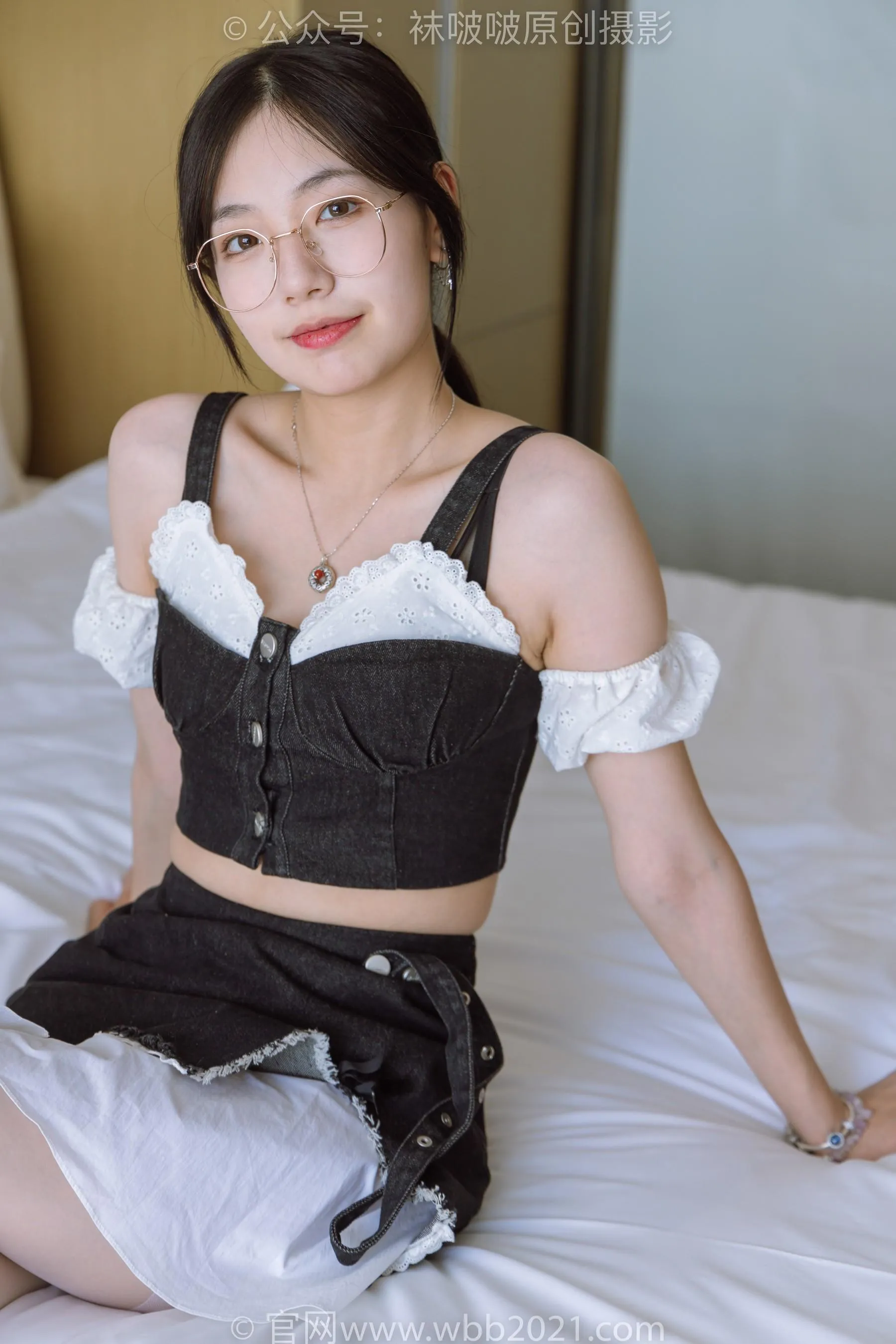 [BoBoSocks袜啵啵]NO.235 小甜豆-两双高跟鞋、白丝 [46P]插图1